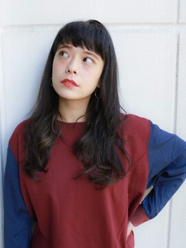 ルティア(Lutia) モード ぱっつん前髪 コテ巻き風パーマ★★