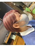 京都 ショートヘア 耳かけショート 艶カラーピンクベージュ 中島