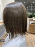 イメチェン!切りっぱなしくびれ外ハネボブ カーキグレージュ