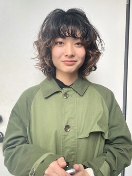 ココ 本八幡(KOKO) 黒髪クラゲヘアーオリーブグレー小顔ココアベージュショート