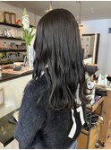 暗めの透明感グレージュ