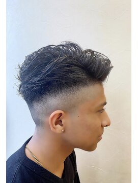 ライズ 綾瀬店(RISE) フェード×七三ショート