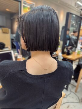 ミィ 表参道(mee.) 黒髪/ボブウルフ/ネビージュ/小顔/ワンレン/髪質改善/前髪