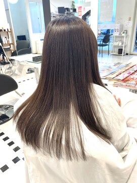 イリス(Hiris) 柔らか縮毛矯正