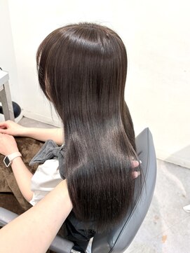 ユーフォリア 渋谷グランデ(Euphoria SHIBUYA GRANDE) オリーブグレージュ 赤み消しカラー 透明感カラー