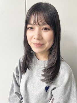 エン(YENN) レイヤーカット グレージュ