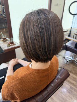 トコラソ(tocolaso) ミディアムボブ