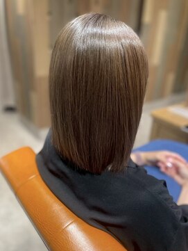 エミュー 大船店(emue) 大船ショートヘア大人ショートボブ白髪ぼかしハイライト白髪染め