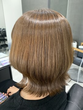 ディティール(Detail) 髪質改善×外はねくびれミディアム