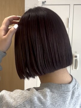 フルリール(fleurir) ボブ/ぱつっとボブ/ミニボブ/ミニマルボブ/ボルドーカラー