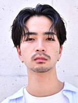 テン 心斎橋(tenn.) メンズセンターパート七三分けパートニュアンスパーマ刈り上げ