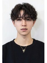 ラスト(LUAST) 波巻きスパイラルフェザーパーマフェザーショートセンターパート
