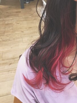 ペイジバイネオリーブ 吉祥寺店(Paige by Neolive) グラデーションカラー レッド