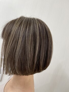 フェイスマコ(FAITH MACO) 大人気　ハイライトカラーボブ