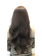 　中村恵美 