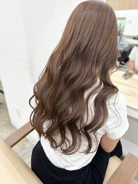 ニュート(Neut ) オリーブグレージュ