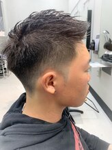 【もちろんパーマ以外のメンズスタイルもお任せください】1mmにもこだわる刈り上げスタイル