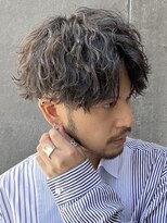 エリマバイフィフス 調布(elima by fifth) センターパートツイストスパイラルパーマメンズマッシュパーマ