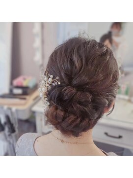 イノチカ(INOCHIKA) 柔らかバックシニヨン