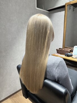 ビス ヘア アンド ビューティー 西新井店(Vis Hair＆Beauty) 20代30代大人可愛いダブルカラーブリーチハイトーンカラー