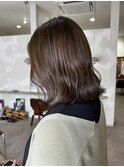 ハイライトオリーブベージュレイヤーカット鎖骨ボブ