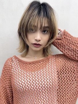 ダブルトーキョー シブヤ(W-TOKYO SHIBUYA) くびレイヤーひし形　ミディアムウルフ　ウルフカット