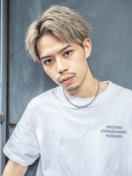 エイトメン 新宿店(EIGHT MEN) メンズ/センターパート/ハイトーン/新宿駅