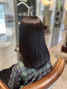 サンカリ 真法院店(SANKARI) ◆ 髪質改善で叶う、素髪のようなツヤストレート