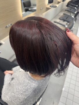 ヘアスペース リズム グリーン(Hair space Rizm green) ボルドーカラー