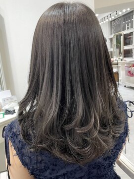 ガーデン バイ イル(GARDEN by illu Co.Ltd) レイヤー！アッシュカラー