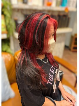 ハウス(HAUS.) ハイレイヤーカット×デザインカラー