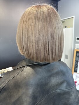 ハイトーンベージュ