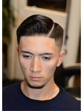 ラフカッターズ 八王子店 サイドパート【八王子/理容室/床屋/顔剃り/シェービング】