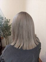 クロエ バイ ラヴィズム 新潟ビルボードプレイス2店(CLOE by LUVISM)&nbsp;シルバーベージュ