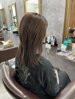 キュアスペース(CURE SPACE)&nbsp;レイヤーカット＋気になる白髪も染めながら透明感抜群ヘアカラー