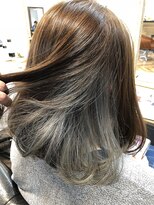 ブリック(BLiCC)&nbsp;インナーカラー×ボブ