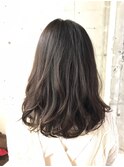 ベージュミディ_毛先パーマことりベージュ
