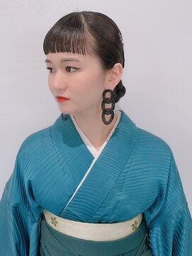 イル(ill) 黒髪 透明感 アレンジ オン眉 ヘアセット