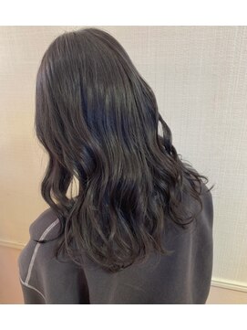 マギー(Magie+) ブルーブラック