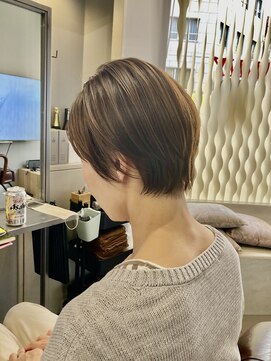 ダニーコウベ(Danny kobe) ショートにイルミナカラー