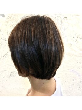 コンフォート スペース ソーラ(comfort space so ra) 大人かわいいショートボブ