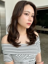 ソピ バイ インビテーション(sopi by invitation)&nbsp;レイヤーカット/くびれ/高めレイヤー/グレージュアッシュ/前髪