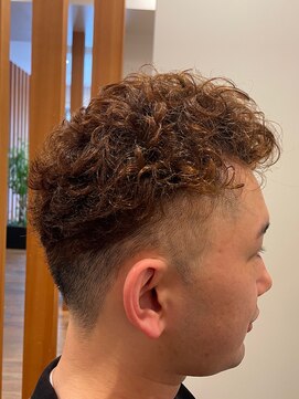 ロッソ 田端店(ROSSO) ツーブロックパーマ