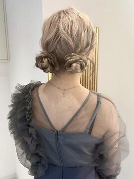 ムーン バイ ケンジ(moon by KENJE) 【nanaka】結婚式アレンジ/ツインお団子/ヘアアレンジ