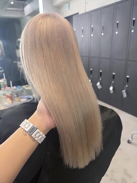 シェノン バイ アランスミシー 表参道(CHAINON by Alan smithee) ミルクティーベージュ！