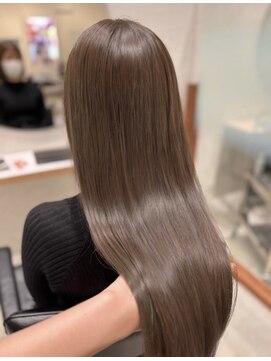 ヒュエ 表参道(Hue) 髪質改善/髪質改善トリートメント/縮毛矯正/ストレート._.