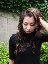 ワエン(WAEN)&nbsp;秋冬おすすめブルーアッシュ×モノトーンカラー