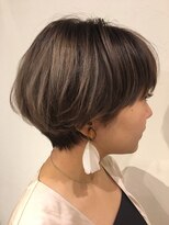 コルク バイ マグ 松本駅前(COLK by Mag)&nbsp;大人可愛い切りっぱなしひし形レイヤーカットモカベージュ