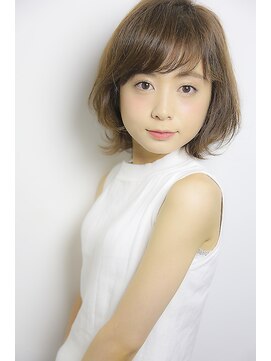 キートスバイガーランド (Kiitos by Garland) [kiitos/吉祥寺]☆ひし形シルエットニュアンスショート☆