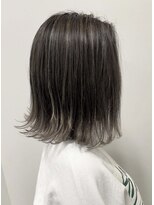 アヴァンス 北花田店(AVANCE)&nbsp;シルバーアッシュ×外ハネロブ×グラデーションカラー
